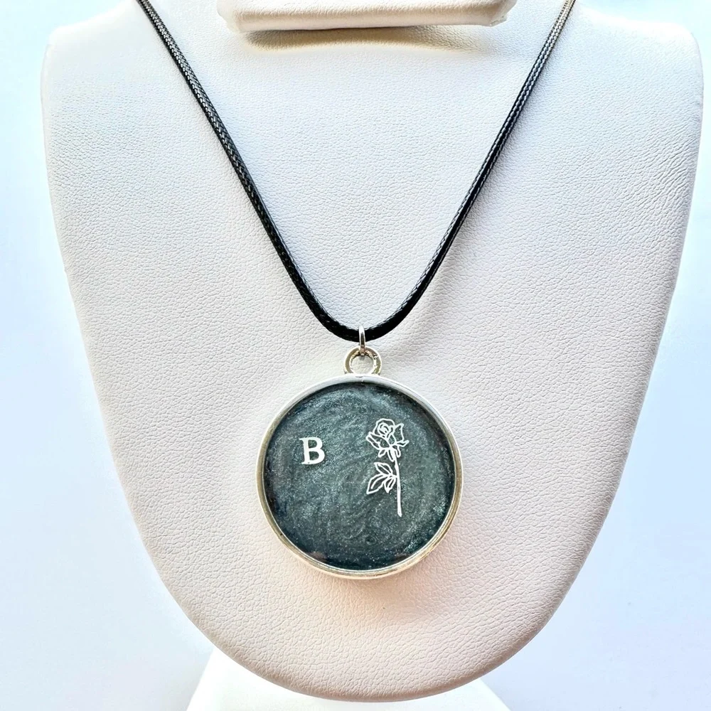 Personalized Pendant Necklace
